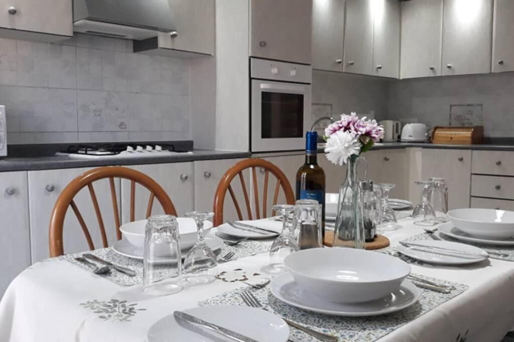 Ramzam - Spacious & Modern 3 Bedroom Apartment With Roof Terrace Марсаскала Экстерьер фото